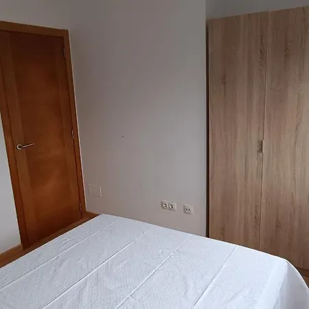 Con Jardin Y Piscina Junto A La Playa 公寓 *