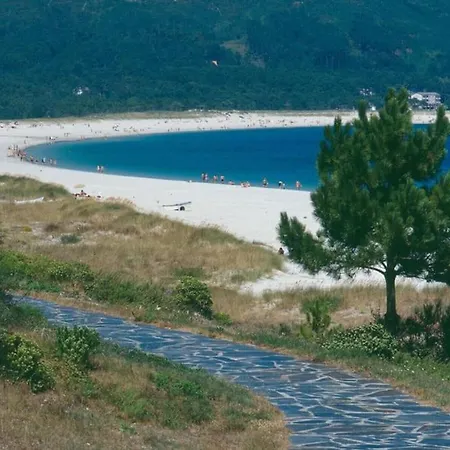 Con Jardin Y Piscina Junto A La Playa 菲尼斯特雷