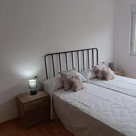 Con Jardin Y Piscina Junto A La Playa Apartman *